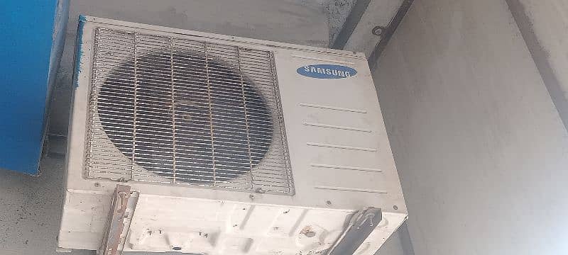 Samsung 1 ton ac non inverter 10/8 bilkul ok chal raha ha 3