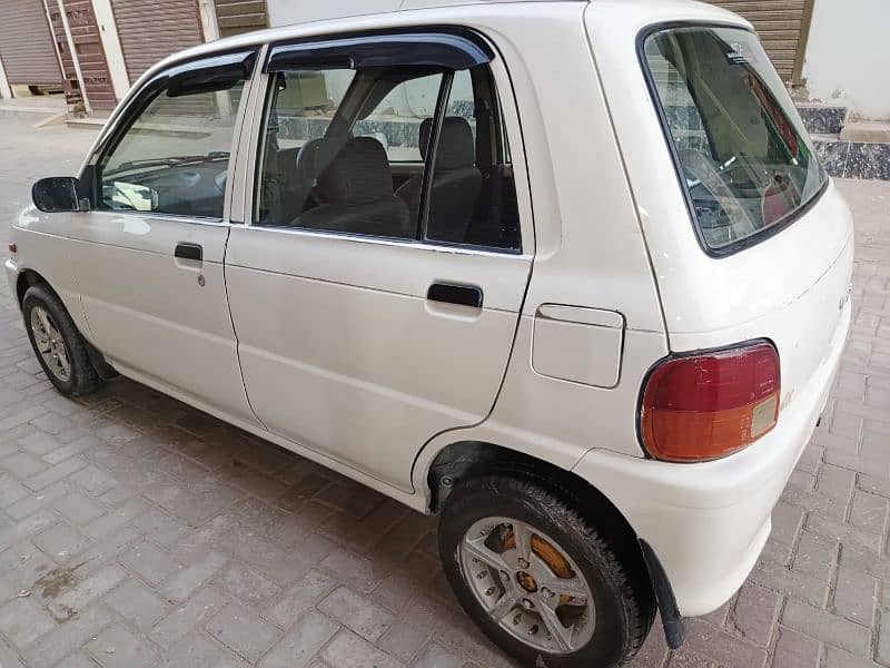 Daihatsu Cuore 2007 9