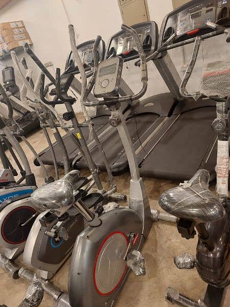 Spinning cycle / Upright bike / Gym Elleptical / Recumbent bikes 7