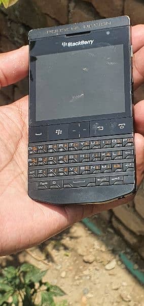 blackberry porsche design p9981 TOUCH AND TYPE 3G HOTSPOT ALSO 1