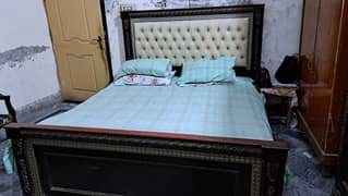 unique style king-size bed for sell