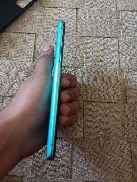 Oneplus 8t 12/256 10/10 condition 4