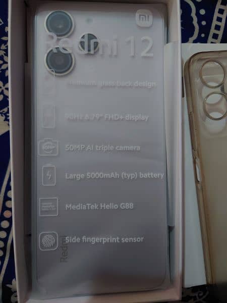 Xiaomi Redmi 12 (8/256) 3