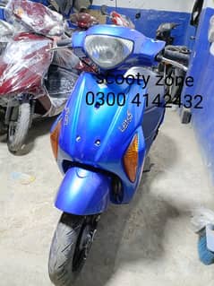 petrol scooty contact at mobile# 03004142432