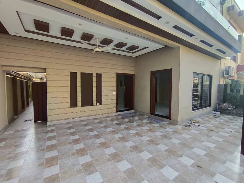 10 MARLA NEW HOUSE FOR RENT IN WAPDA TOWN 13