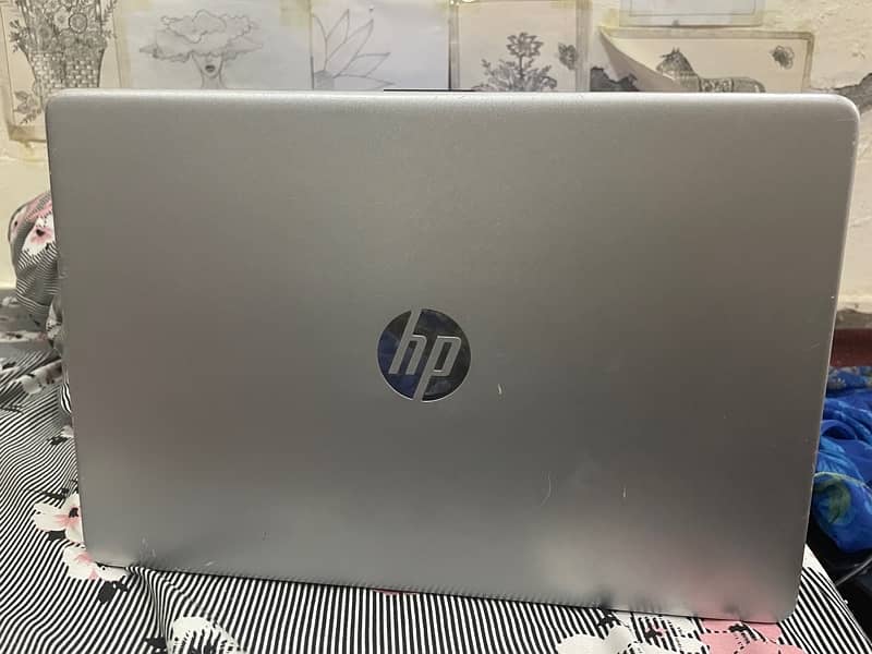 laptop Hp 15 i5/10th generation urgent sale 5
