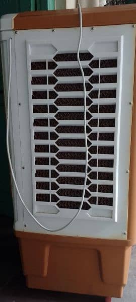 Air Cooler for sale only 1 month used in good condition. 2