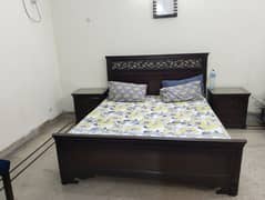 Bed set + 2 sight tables +dressing table