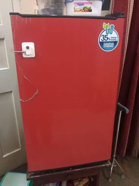 Dawlance Fridge Mini Bedroom Single Door 0