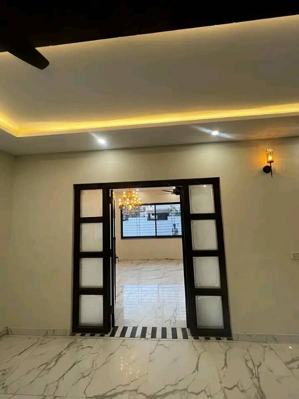 In State Life Phase 1 - Block A Upper Portion For Rent Sized 20 Marla 4