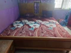 complete bedroom set in good condition without mattress