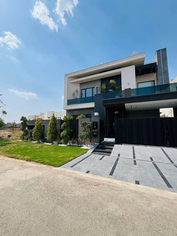 1 Canal Beautiful House Available For sale In Lake City Sector M-2 35