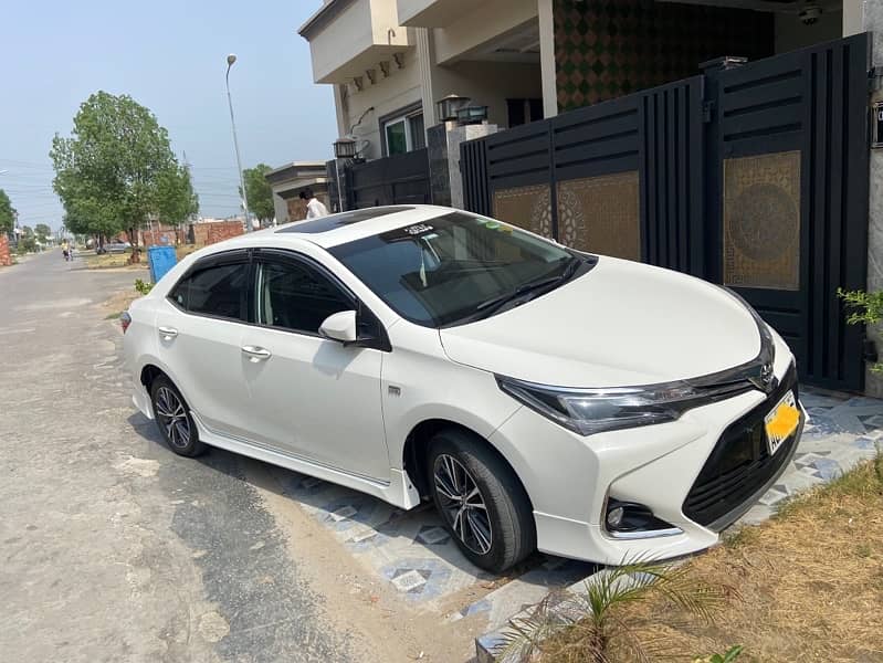 Toyota Altis Grande 2021 balck room 3