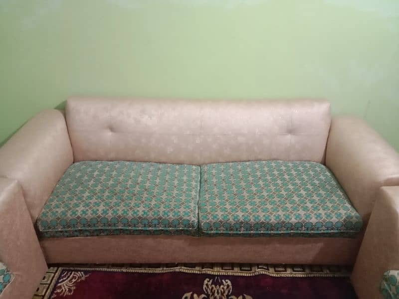7 seater sofa set (family used) URJENT SALE. 11
