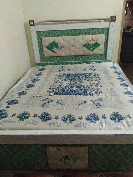 wooden bed set 0