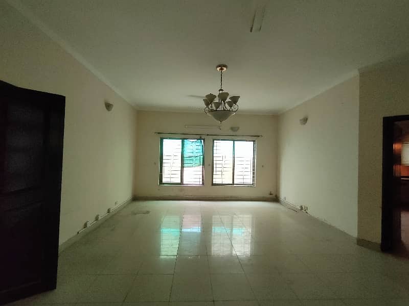 01-Kanal 05-Bed House Available For Rent in Askari-10 Lahore Cantt. 19