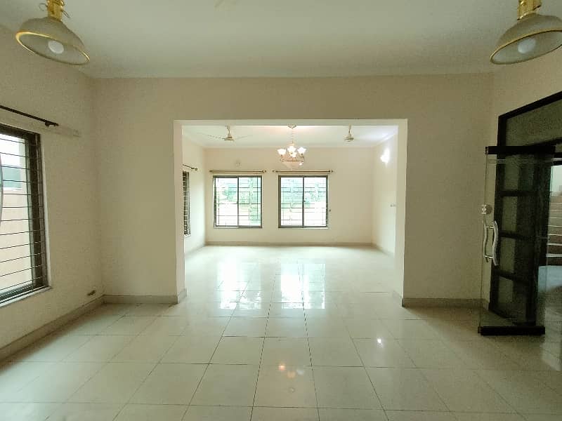 01-Kanal 05-Bed House Available For Rent in Askari-10 Lahore Cantt. 20