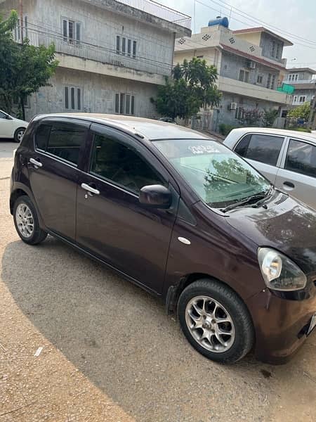 Daihatsu Mira 2012 1