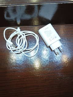 Vivo Original Charger Type C. . . .