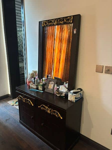 bed and dressing table for sale 6