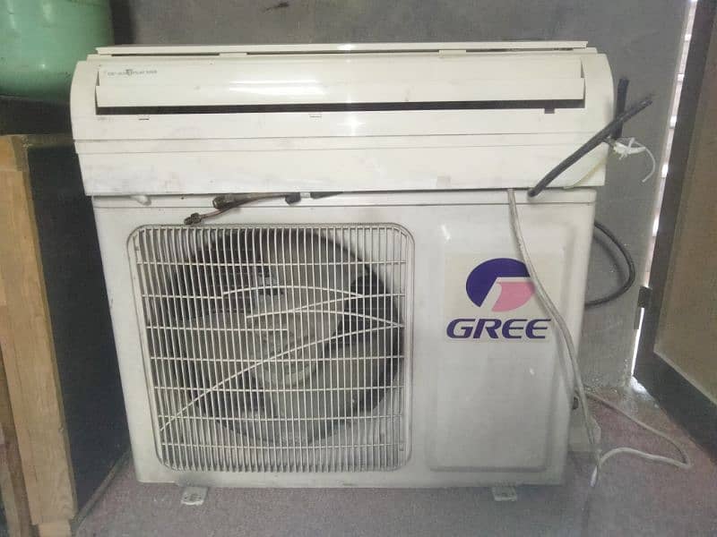 AC one ton for sale 0