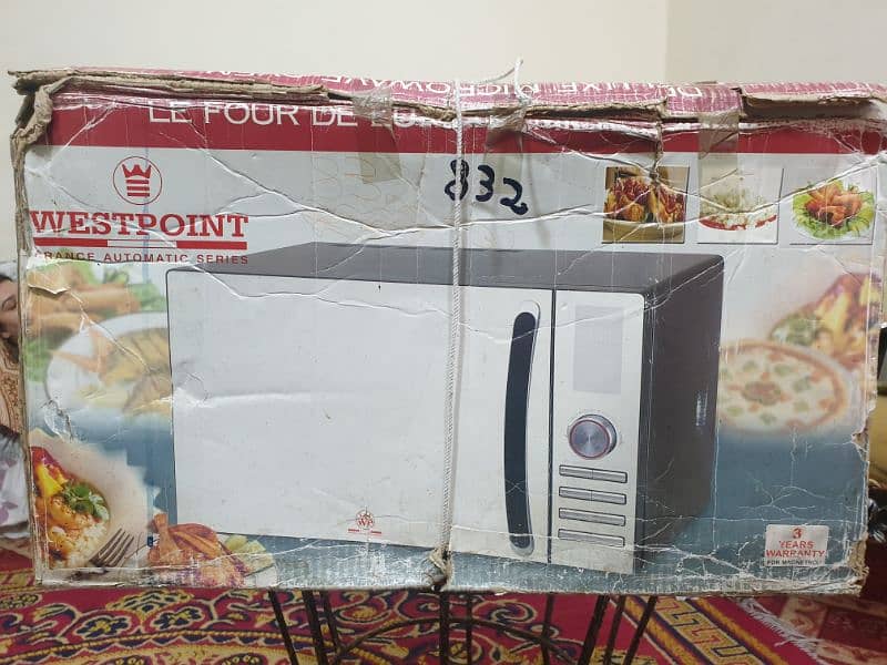 westpoint 30litter new microwave for sale 0