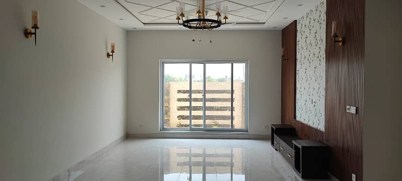 1 Kanal Spanish Beautiful House For Sell In Dha Lahore 7 Block S 35