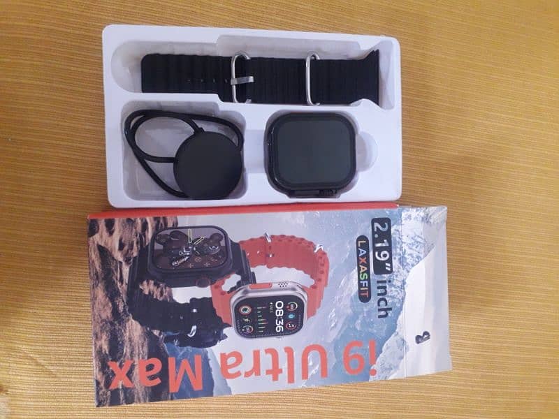 i9 ultra smartwatch for urgent sell in 2500 rupees and only 10 day use 2