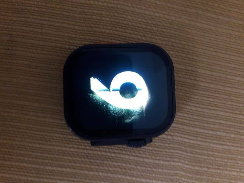 i9 ultra smartwatch for urgent sell in 2500 rupees and only 10 day use 7