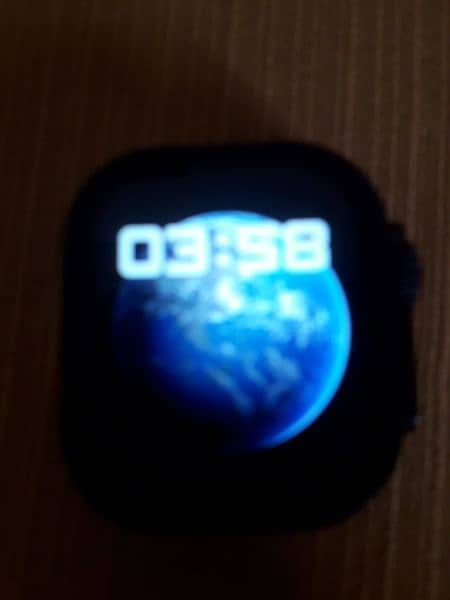 i9 ultra smartwatch for urgent sell in 2500 rupees and only 10 day use 14