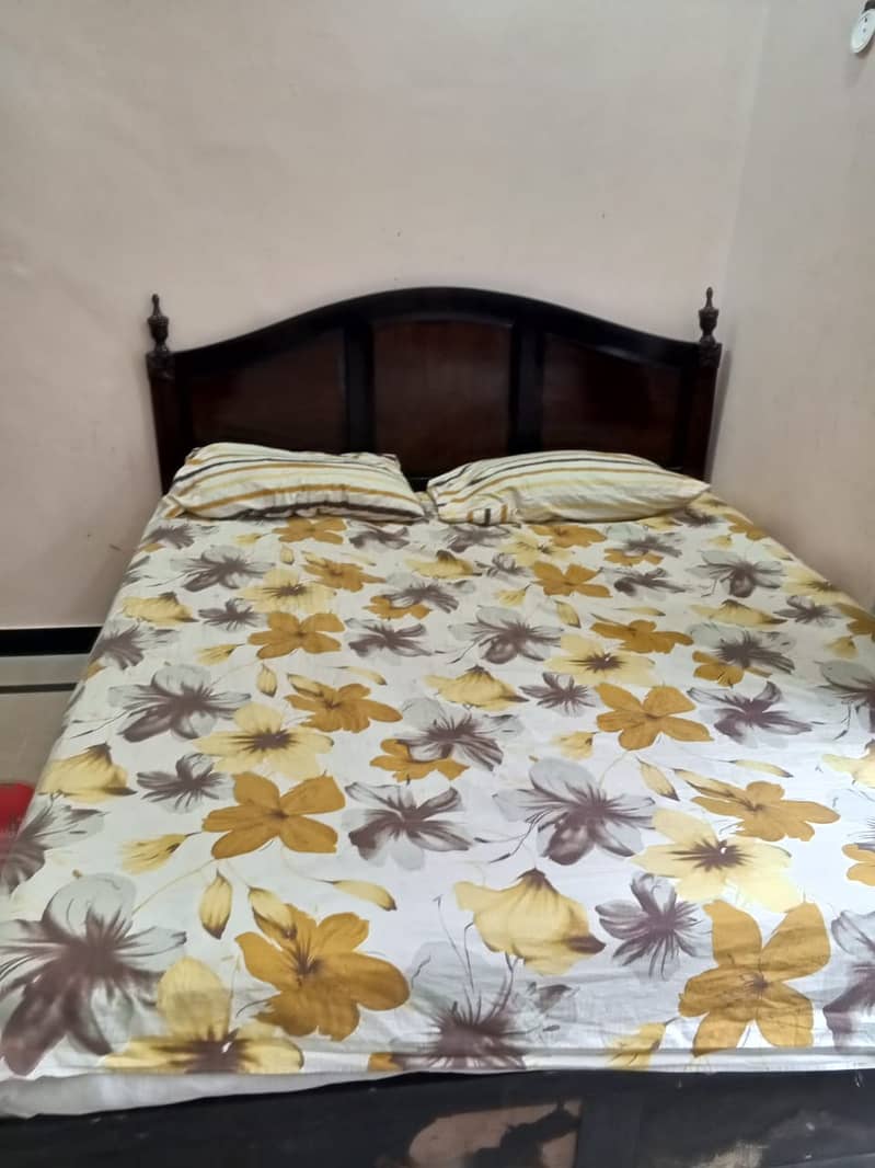 Bed set /Spring Mattres/Two Side Table/cupboard /double bed /Furniture 2