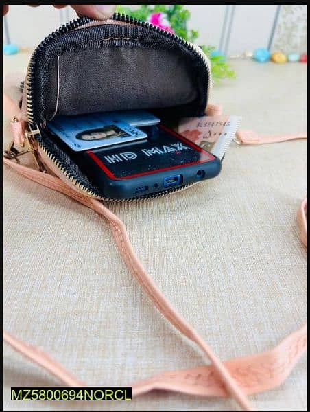 woman's casual cellphone bag 2