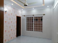 Upper Portion Sized 10 Marla In Bahria Town Phase 4 0