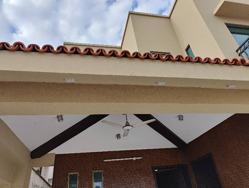 Idyllic House Available In Bahria Town Phase 4 For sale 2