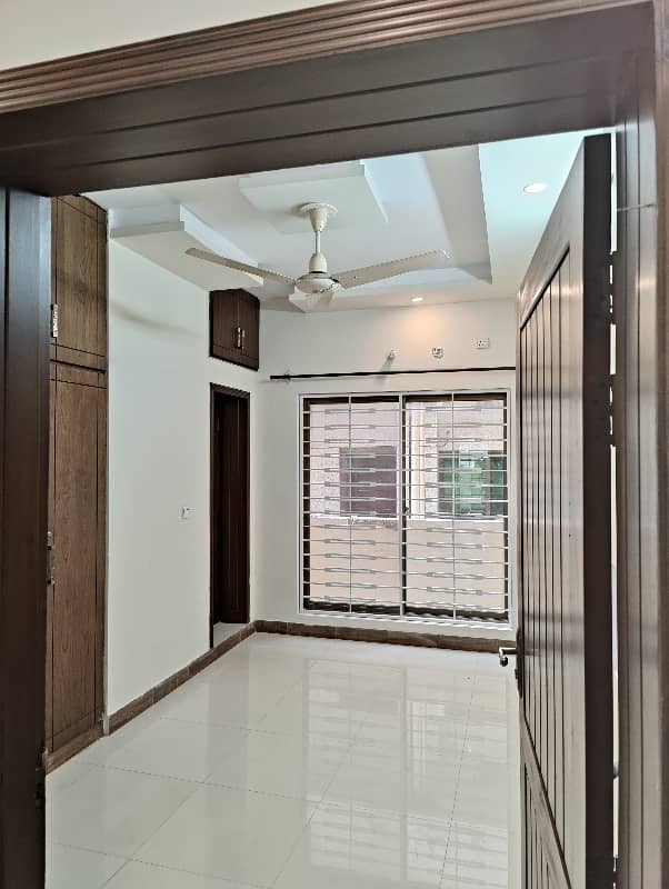 Idyllic House Available In Bahria Town Phase 4 For sale 15
