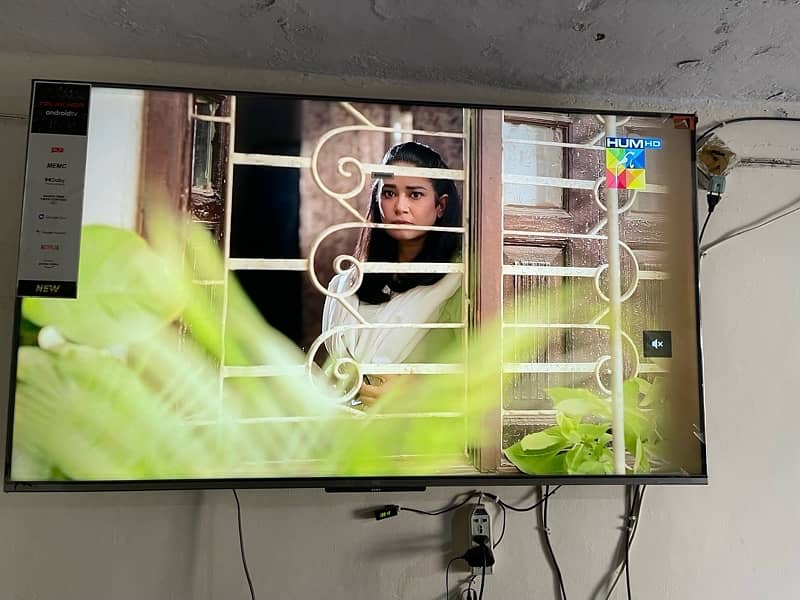 TCL led 4K Ultra Hd for sale conditions 10 by 10 2