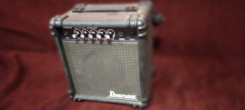 Ibanez Electric Guitar Amplifier 1