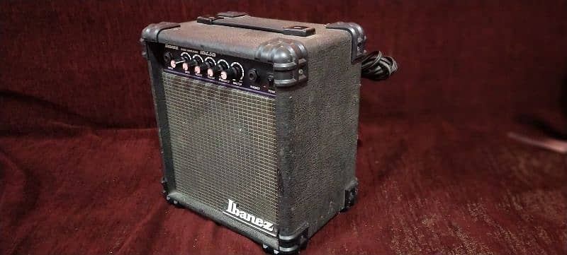 Ibanez Electric Guitar Amplifier 3