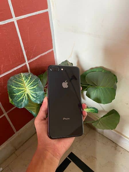 I phone 8 plus (only serious buyers 03133589676 ( 0