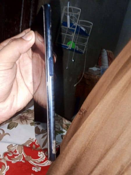 oppo a54 4 128 one handed used no any fult  with box and charger 1