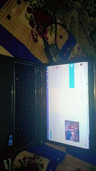 Dell laptop Cor i3 5