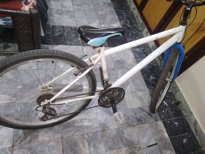 sport bicycle 10/10 condition 10 gare 2