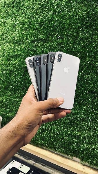 iphone X,Xs,Xr,Xsmax,11,12,11promax,13 quantity available 3