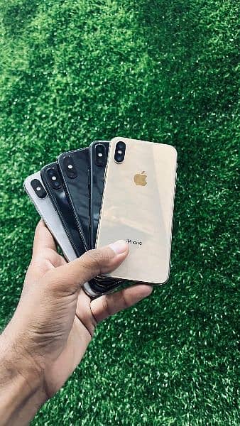 iphone X,Xs,Xr,Xsmax,11,12,11promax,13 quantity available 4