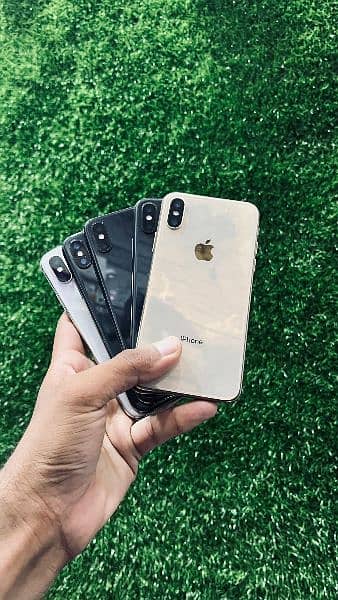 iphone X,Xs,Xr,Xsmax,11,12,11promax,13 quantity available 5