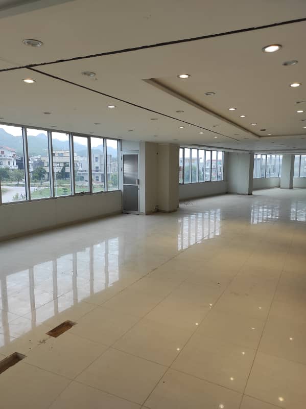 Mountain Facing Spacious Office Available For Rent in D12 0