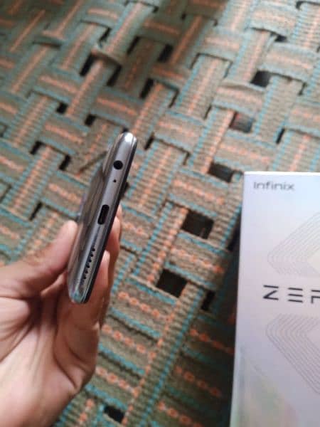 Infinix Zero 8i 6