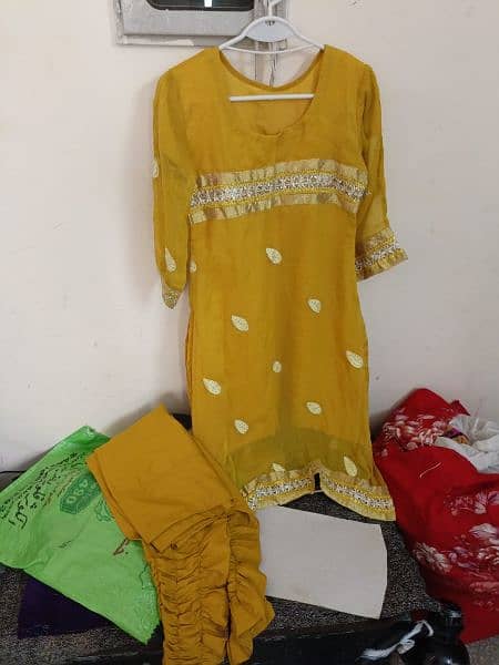 frocks and readymade dresses urgent sale 300/dress only 2