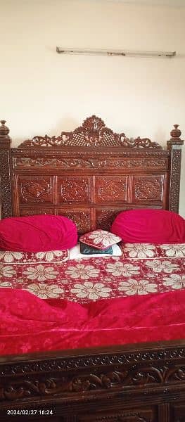 wooden king size bed 3