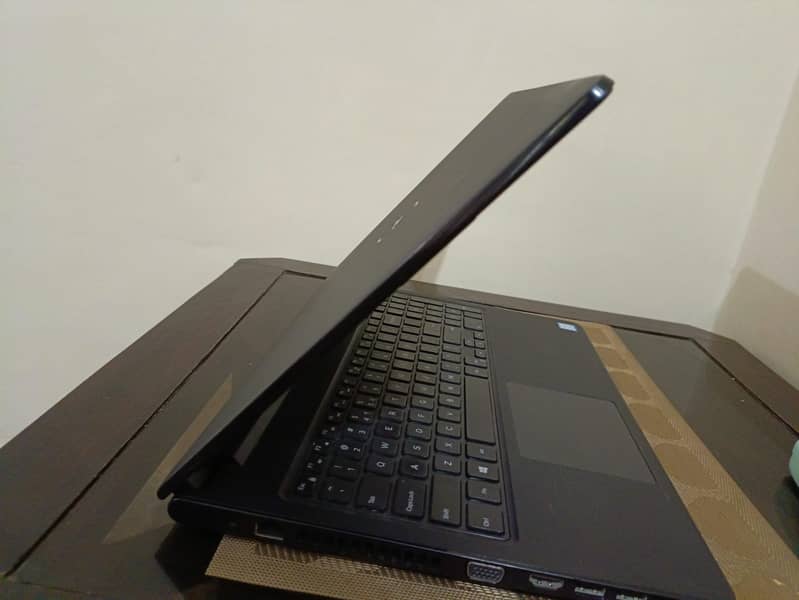 Dell Vostro 3578 i5 8th gen laptop with Num Keyboard 3